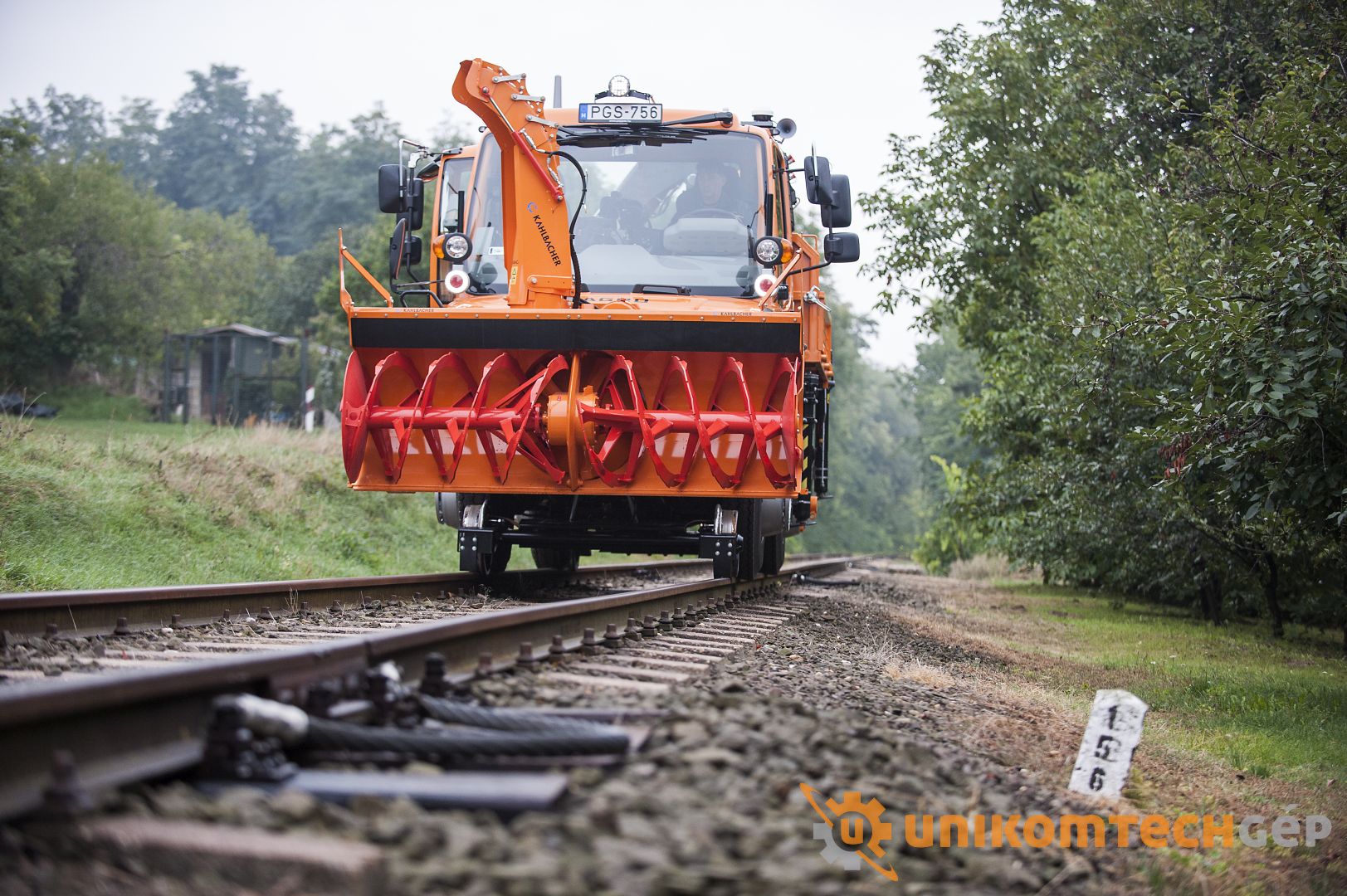 MAV_UNIMOG_2.jpg