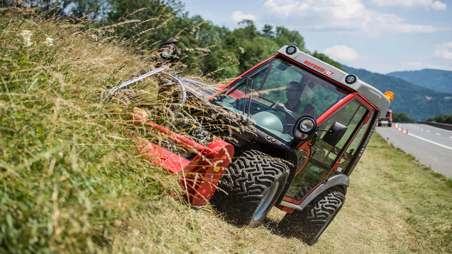 metrac h7x mulcher strasse2